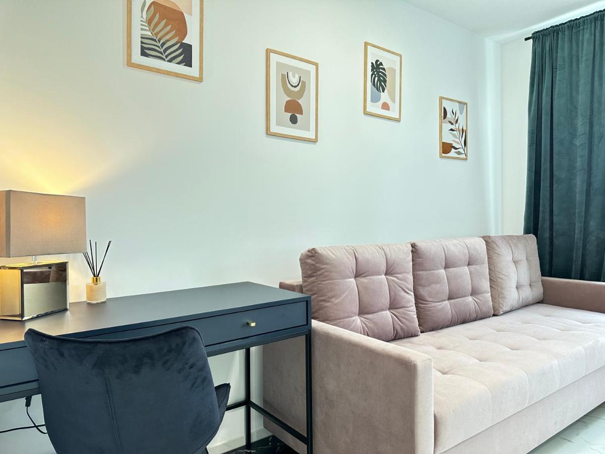 Moveen! Wynajem Apartamentow We Wroclawiu! 10 Minut Od Centrum ภายนอก รูปภาพ