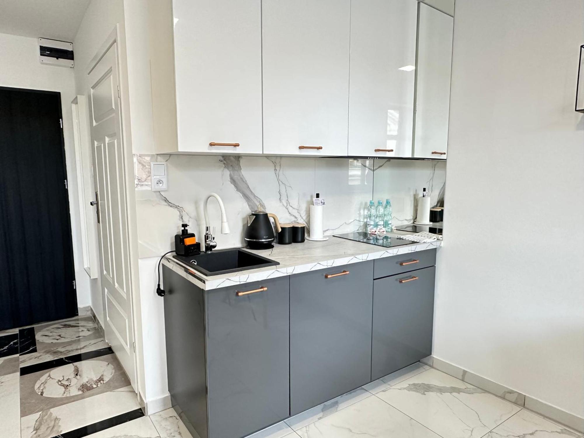 Moveen! Wynajem Apartamentow We Wroclawiu! 10 Minut Od Centrum ภายนอก รูปภาพ